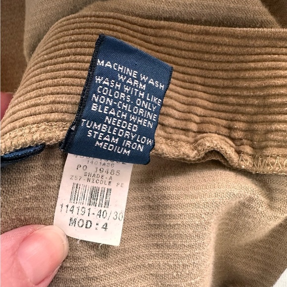 Ralph Lauren Vintage Men's Brown Corduroy Pants. Size 40/30 - Picture 7 of 9